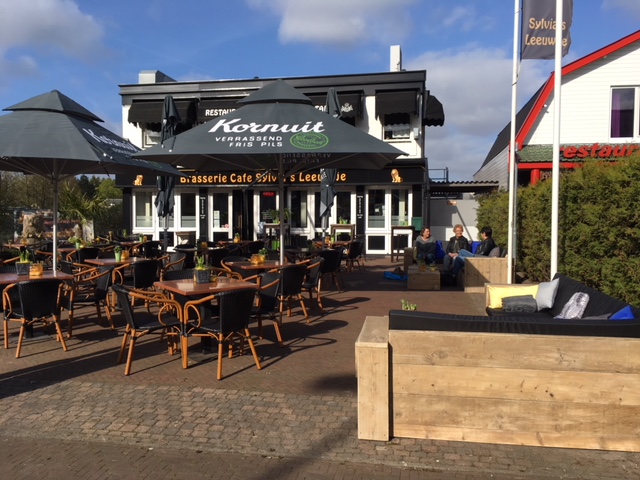 niettemin lotus stoom Nieuw-Vennep: zalencentrum, restaurant, café met groot terras te koop -